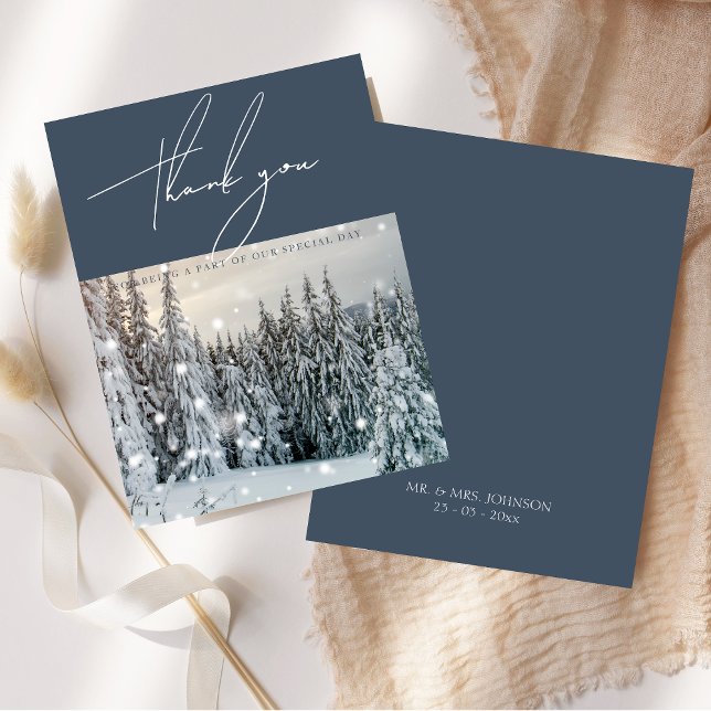 Carte De Remerciements Wonderland Woodland Mariage de script de neige (Winter Wonderland Woodland Snow Script Wedding Thank You Card)