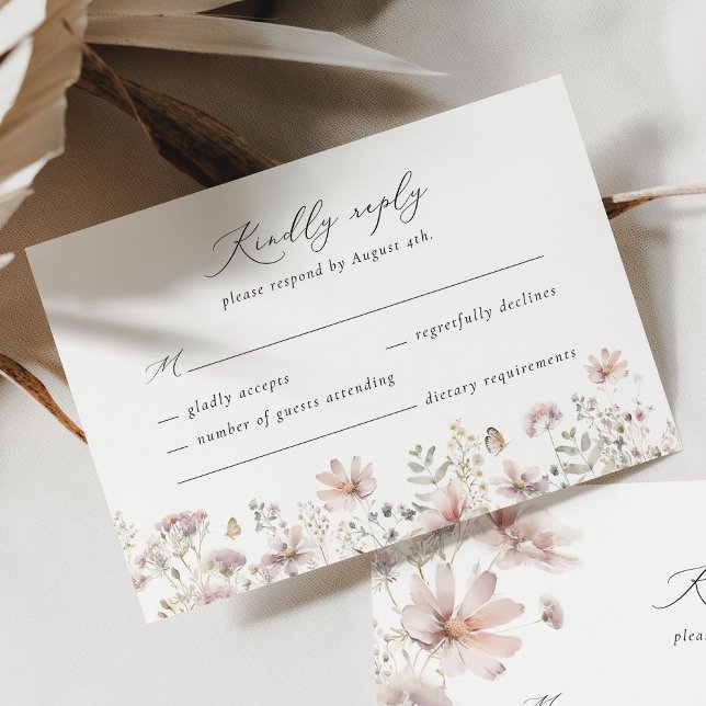 Carte de réponse de mariage à bordure florale de f (Minimal blush wildflower wedding RSVP card with elegant script typography and soft floral border)