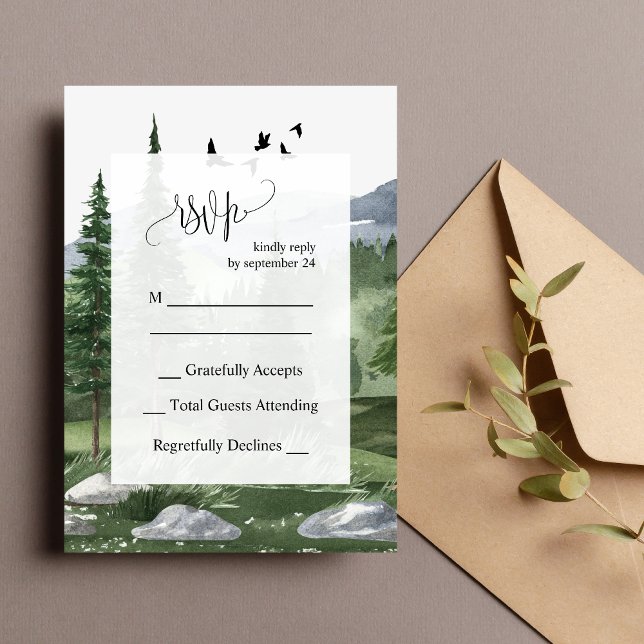 Carte de réponse de mariage à l'aquarelle de la fo (Pine forest watercolor RSVP cards add serene charm while gathering guest responses.)