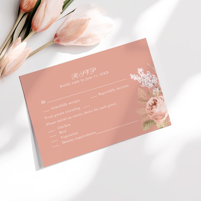 Carte de réponse de mariage aux pivoines roses Boh (Boho Pink Peonies Wedding RSVP Card on a sunny white table with pale pink flowers.)