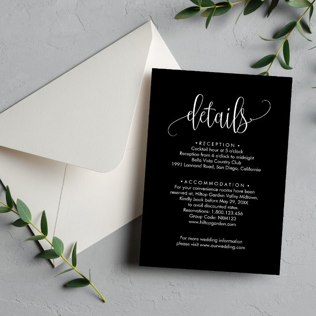Carte de Réponse de Mariage Élégante Noir et Blanc (Elegant black and white enclosure card keeps wedding details clear with timeless style)