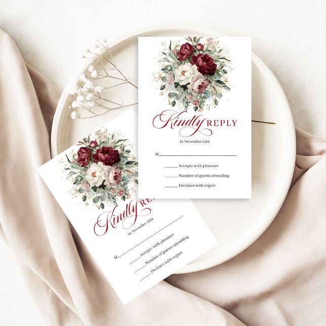 Carte de réponse de mariage florale rouge profond  (Elegant Deep Red Floral Wedding RSVP Card)