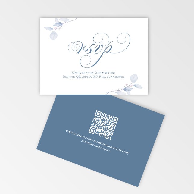 Carte de réponse de mariage QR Dusty Blue Script (Double sided dusty blue RSVP card with website link and modern QR code design)