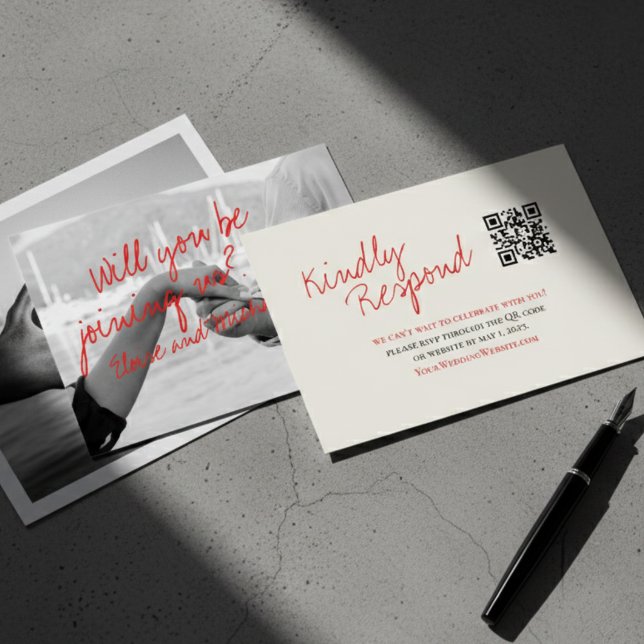Carte de réponse Mariage photo manuscrite moderne (Modern Red Script Photo Wedding RSVP)