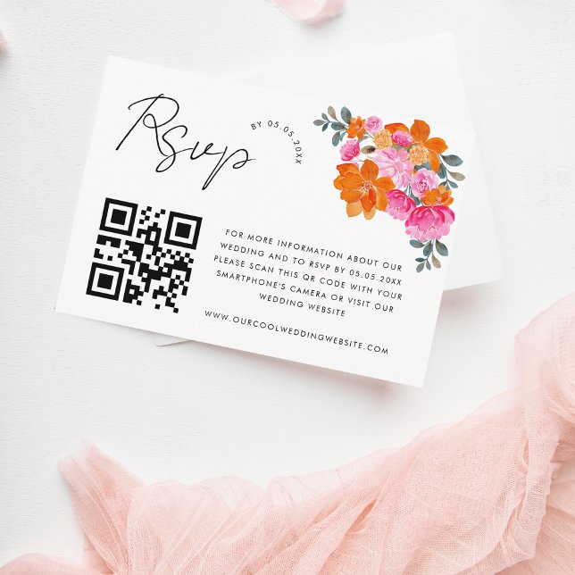 Carte de réponse QR Code floral vibrant rose et or (Créateur téléchargé)