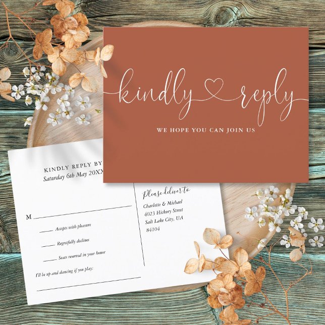 Carte de réponse RSVP avec chanson à la demande et (Terracotta Heart Script Song Request RSVP Invitation Postcard)