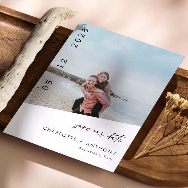 Carte de sauvegarde de date de plage moderne (Modern Beach Photo Save The Date Card)