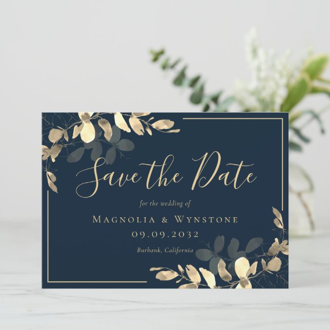 Carte de sauvegarde de date Navy Gold Eucalyptus (Debout devant)