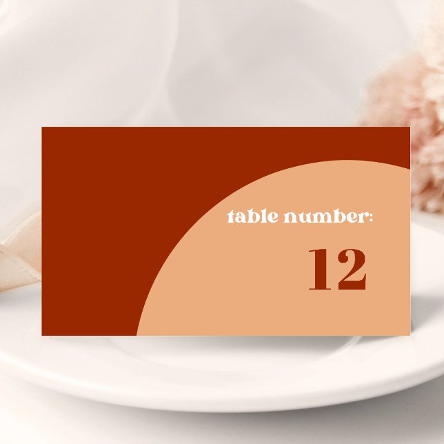 Carte de Table de Mariage en Terre Cuite Chic Peac (Chic peach terracotta arch place cards add warm elegance and guide guests to their seats.)