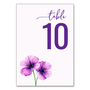Carte de table de mariage florale violette sereine