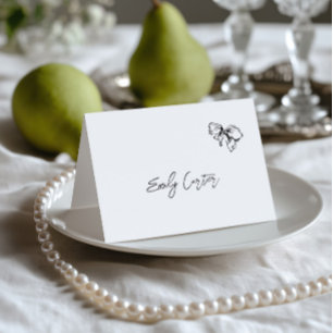 Carte de table de mariage noir et blanc dessinée à