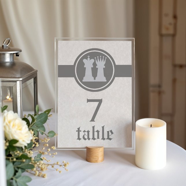 Carte de Table de Mariage Roi et Reine d'Échecs, G (Chess King and Queen Wedding Table Card)