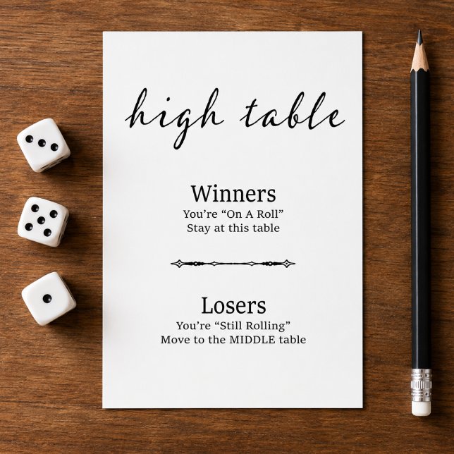 Carte de table haute moderne noir et blanc Bunco (Add a stylish touch to game night with this modern script black and white Bunco High Table card.)