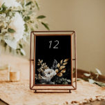 Carte de table Mariage Floral Luxe Black Gold<br><div class="desc">Notre collection "Watercolor Moody Florals" présente des fleurs sombres en noir, turquoise et bleu nuit avec des accents dorés et une typographie élégante pour toutes vos occasions. Mélangez et appariez les articles comme vous le souhaitez et contactez-nous si vous avez des demandes spéciales par conversation ou e-mail. Consultez notre magasin...</div>