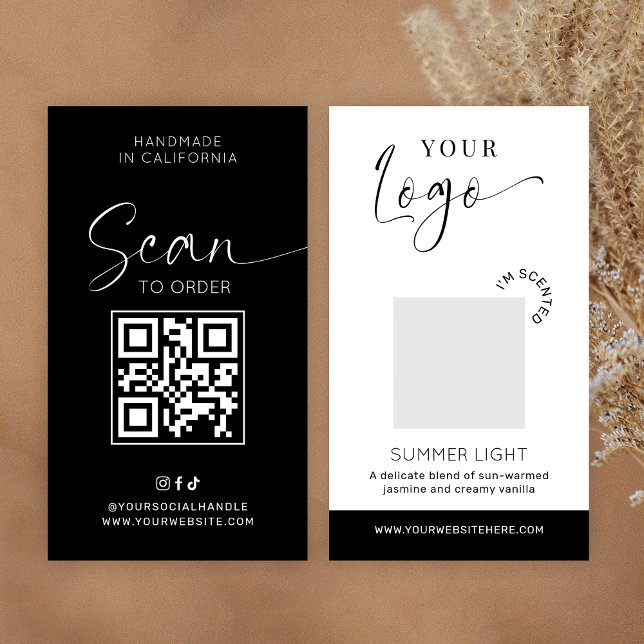 Carte de test d'odeur de bougie Échantillon de par (Elegant modern scent sample cards in black and white with space for your logo and QR code)