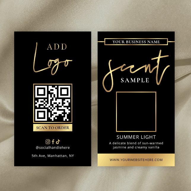 Carte de testeur de parfum à bougie noir or (Elegant black and faux gold scent sample card template with scannable QR code and your logo)