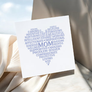 Carte de typographie en forme de cœur pour maman