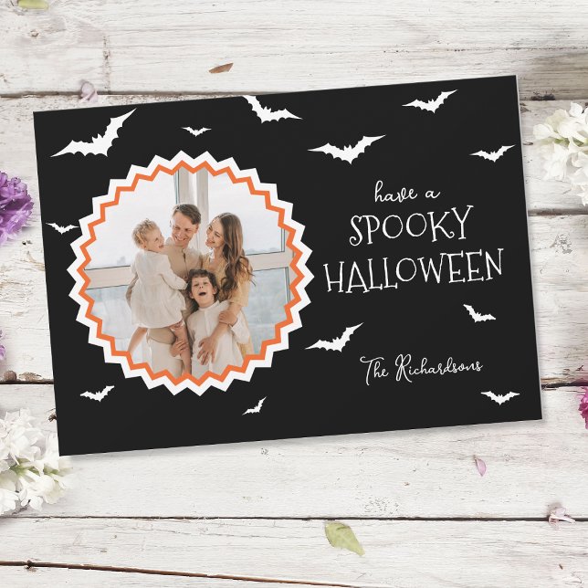 Carte de vacances d'Halloween à cadre noir unique  (Halloween's magic comes to life in shades of joy with this custom photo holiday card!)