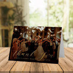 Carte De Vacances Métallisée Élégante calligraphie Personnalisée Mariage Photo<br><div class="desc">Dites merci dans le style avec ces élégantes et très tendance photo mariage véritable feuille pressée cartes de remerciement. Le design est facile à personnaliser avec votre propre photo et votre propre libellé et votre famille et vos amis seront ravis quand ils recevront ces fabuleux remerciements.</div>