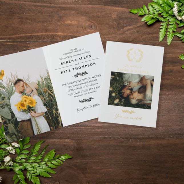 Carte De Vacances Métallisée Laurel Wreath Monogramme Typographie Code QR Maria (Créateur téléchargé)