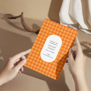 Carte de vacances Orange Buffalo Plaid Typographie