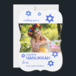 Carte de vacances photo avec étoiles de David<br><div class="desc">Un fond blanc avec une touche de bleu Étoiles de David. Parfait pour Hanukkah et plus encore. La carte est facile à personnaliser avec votre libellé, police, couleur de police, options de forme de papier et choix parmi six types de papier.Pas exactement ce que vous cherchez ? Tous nos produits...</div>