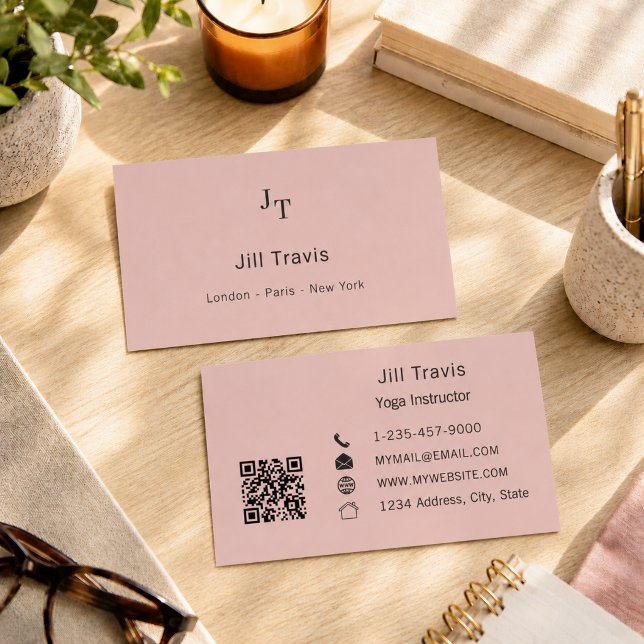 Carte de visite à code QR neutre rose poudré (Créateur téléchargé)