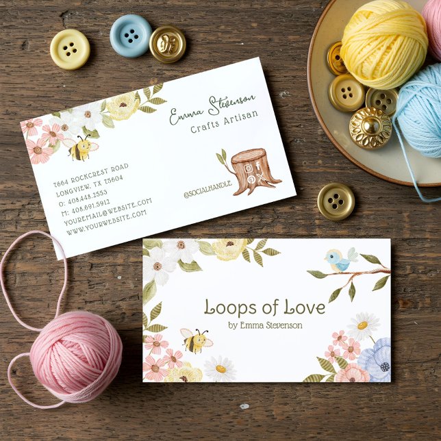 Carte De Visite Abeille et oiseaux floraux mignons en bois (Cute Woodland Knitted Bee & Bird Floral Crafters Business Card)