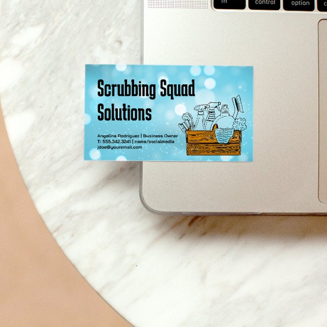 Carte De Visite Accueil Outils de nettoyage en boîte à bois | Maid (Créateur téléchargé)