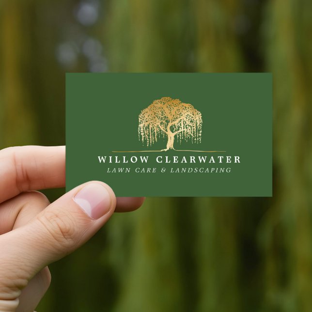 Carte De Visite Aménagement paysager d'arbre de saule vert et or m (Rustic Modern Green & Gold Willow Tree Landscaping Business Card)