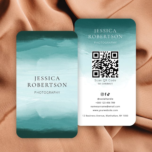 Carte De Visite Aquarelle moderne Turquoise Médias sociaux Code QR (Scannable QR code business cards with turquoise watercolor background)