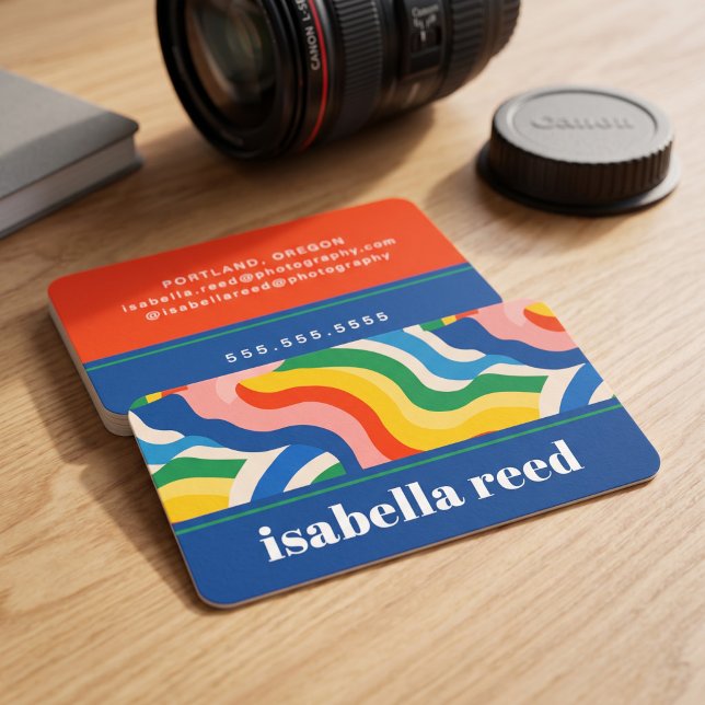 Carte De Visite Arc-en-ciel Rétro Audacieux (Simulated business cards on table)