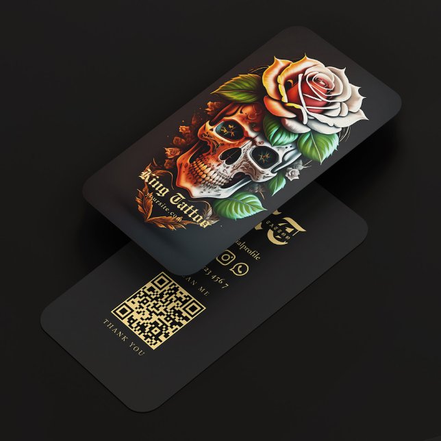 Carte De Visite Artiste de tatouage moderne Crâne Monogramme Or no (Modern Tattoo Artist Skull Monogram Black Gold Business Card
)