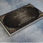 Carte De Visite Artiste de tatouage Vintage encadré Damas<br><div class="desc">Cartes de visite de tatouage vintage encadré en damas foncé.</div>