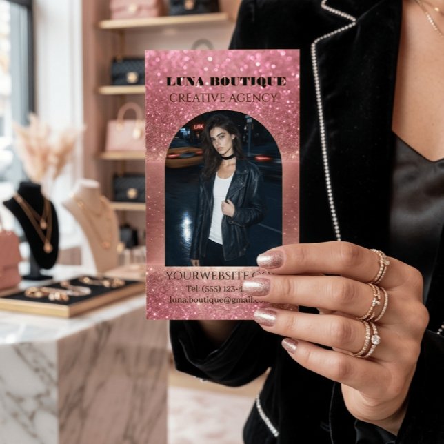 Carte de visite avec code QR et photo d'arche mode (Créateur téléchargé)