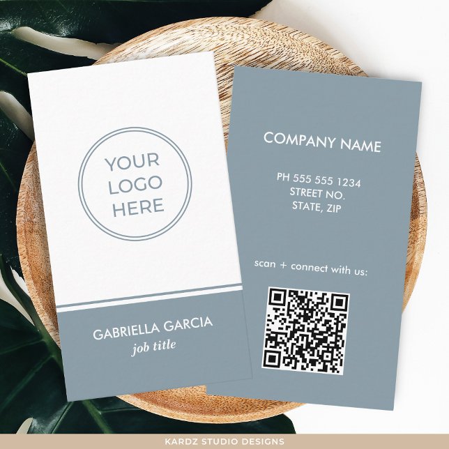 Carte de visite avec logo de code QR bleu (Add your business informaation and logo, and URL to create QR Code. )