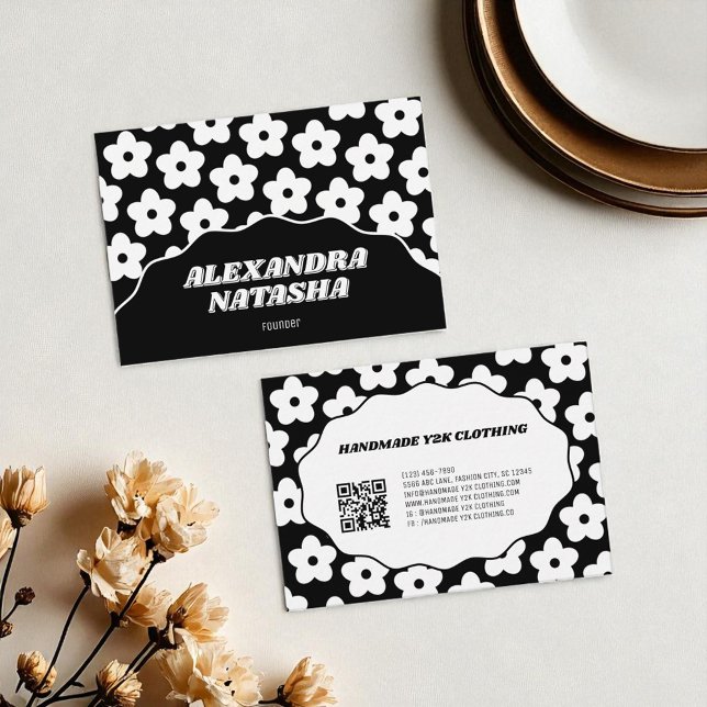 Carte De Visite Black Blanc Fleur Y2K Vêtements faits main (Black White Y2K Flower Handmade Clothing Business Card)