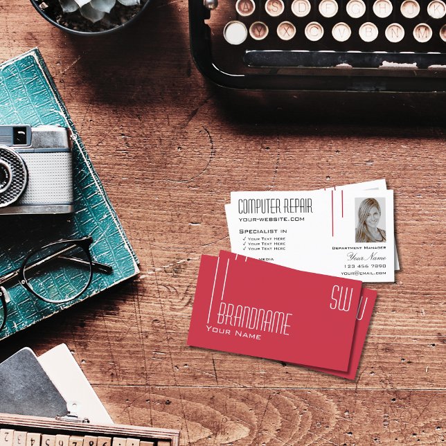 Carte De Visite Blanc perse rouge avec Monogramme et photo élégant (Créateur téléchargé)