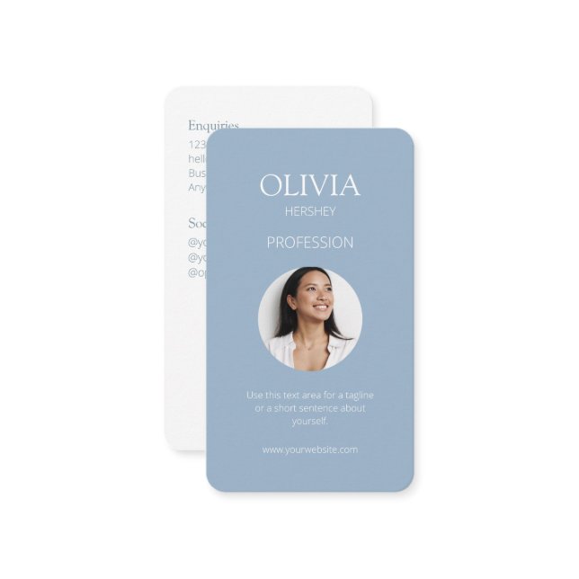 Carte De Visite Bleu blanc et blanc Dusty Code QR social (Devant/Arrière en situation)