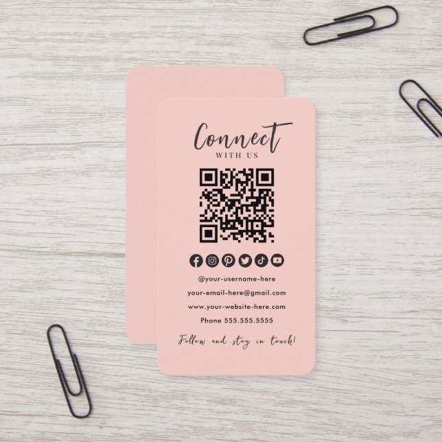 Carte De Visite Blush Pink QR Code Se Connecter Aux Médias Sociaux (Devant/Arrière en situation)