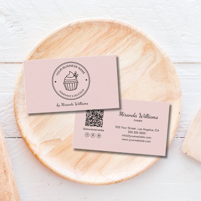 Carte De Visite Boulangerie rose votre propre logo QR médias socia (Bakery Pink Your Own Logo QR Social Media Business Card)