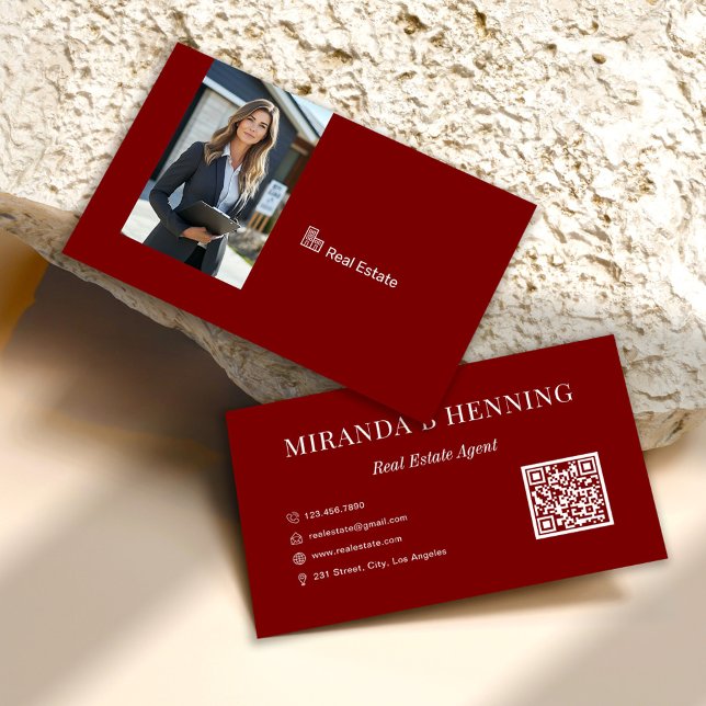 Carte De Visite Burgundy Real Estate Agent Photo QR Code (Créateur téléchargé)