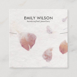 CARTE DE VISITE CARRÉ AFFICHAGE DE BRACELET DE PAPIER À LA MAIN