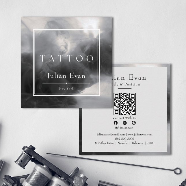 Carte De Visite Carré Artiste mystique de tatouage noir et blanc d'encre (Mystic Black and White Ink Tattoo Artist Square Business Card)