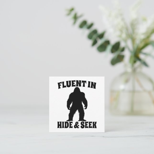 Carte De Visite Carré Bigfoot Drôle - Courant en Cache-Cache (Debout devant)