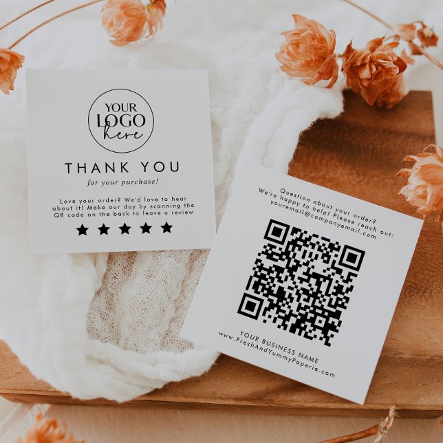 Carte De Visite Carré Chic Typographie Logo QR Code Laisser Un Avis (Créateur téléchargé)