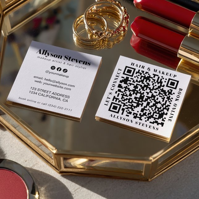 Carte De Visite Carré Code QR gras noir et blanc moderne pour coiffure e (Modern Black and White Bold QR Code Hair & Makeup Square Business Card)