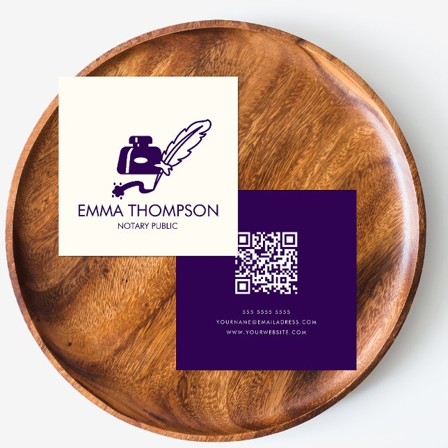 Carte De Visite Carré Code QR | Notaire public minimaliste moderne viole (Créateur téléchargé)