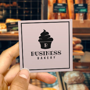 Carte De Visite Carré Cupcake minimaliste Accueil Boulangerie rose pâle