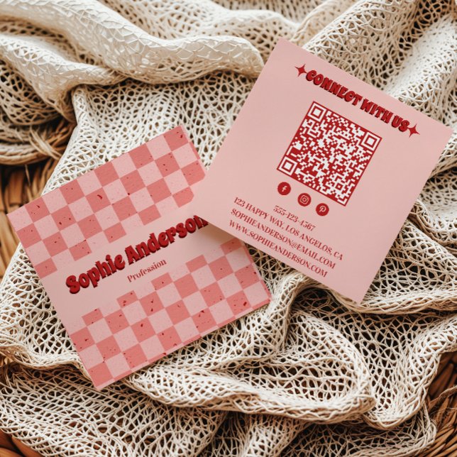 Carte De Visite Carré Damier Rétro Rose et Rouge avec Code QR (Créateur téléchargé)